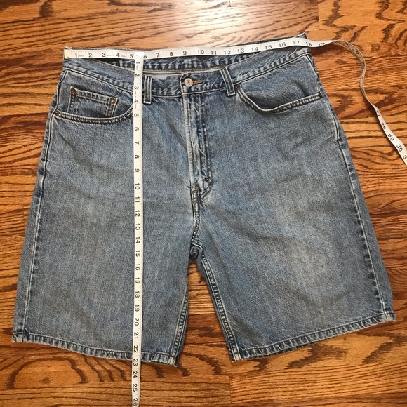 Levi’s 550 relaxed fit denim shorts - Picture 4 of 10